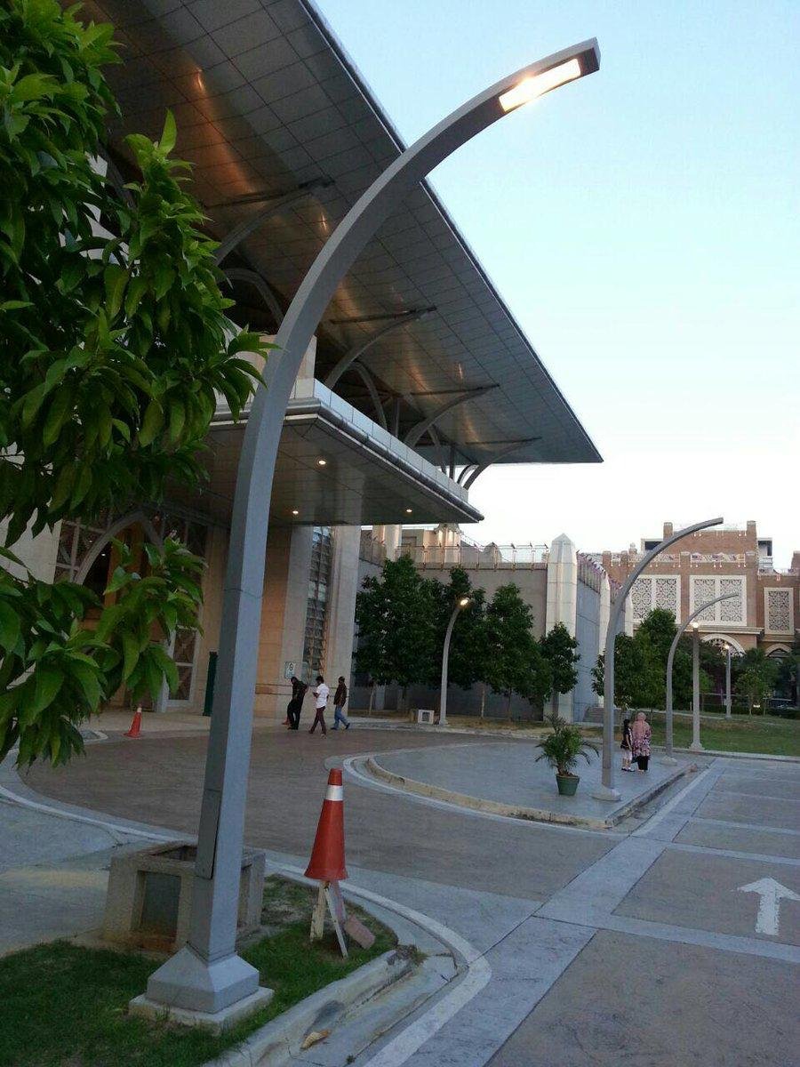 أشكال أعمدة إنارة حدائق خارجية مقاومة للعوامل الجوية أشكال أعمدة إنارة حدائق خارجية مقاومة للعوامل الجوية
